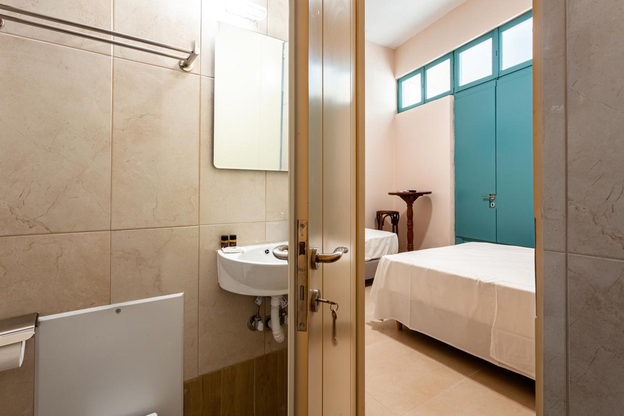 Apartment στούντιο στη στοά βαρβουτσή#9 *